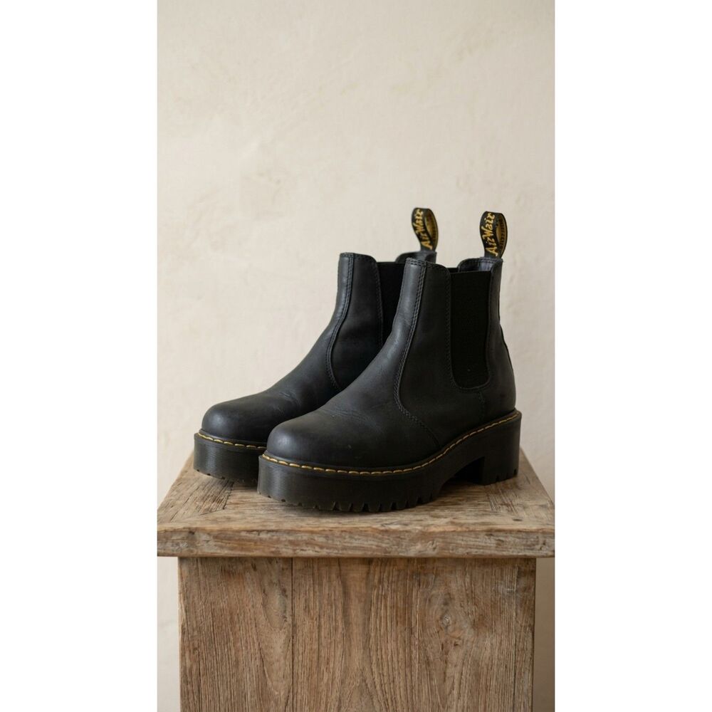Dr. Martens — Boots | GUC · Sz 37